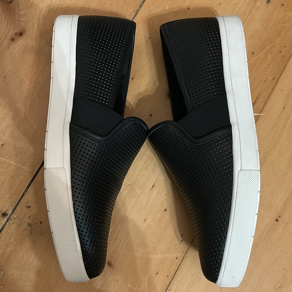 Vince Black Slip-On Shoes - Picture 3 of 9